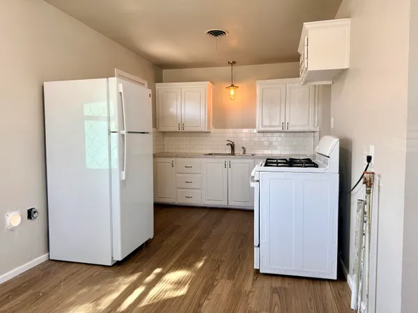 $1,125 | 505 East 37th Street, Lubbock, TX 79404