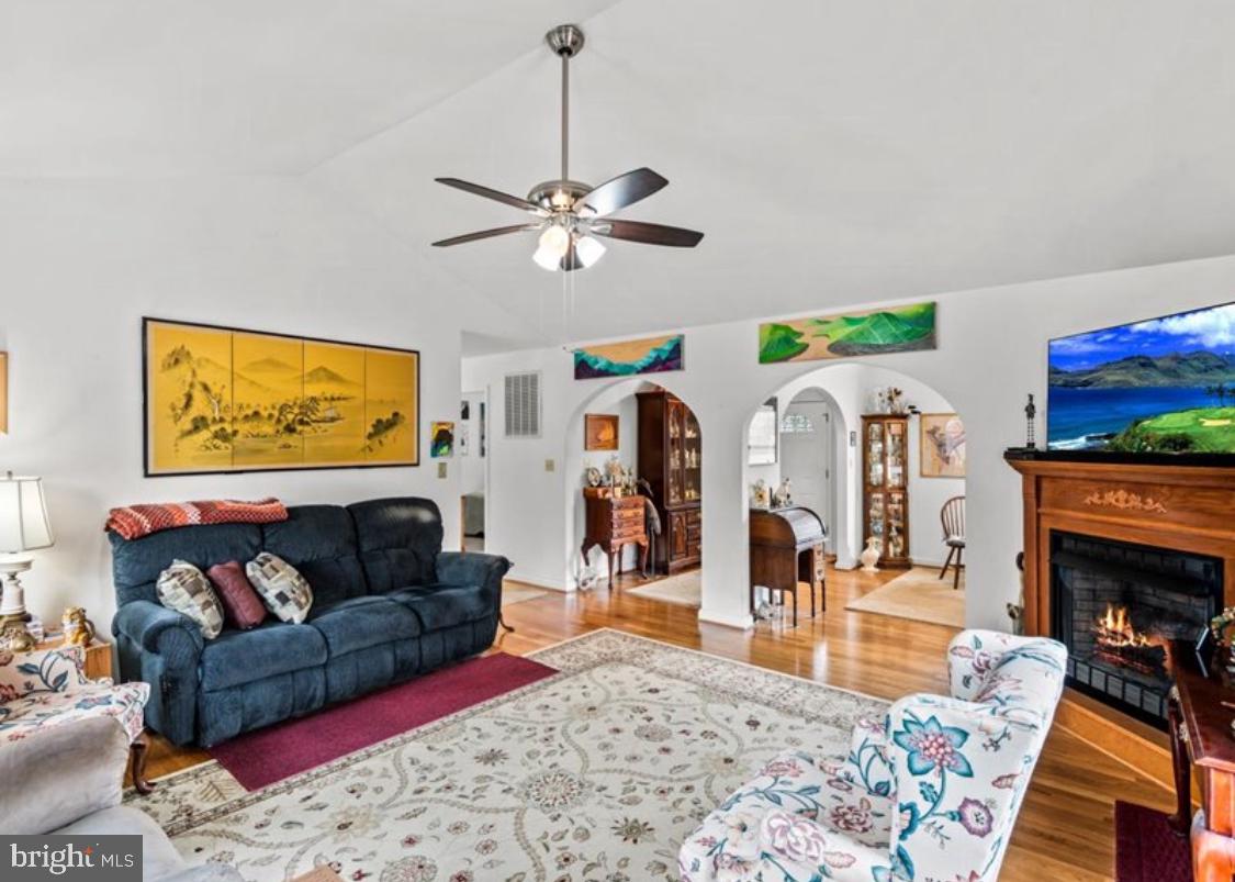 17315 Courtney Road Hanover, VA 23069 - Photo 9 of 17 Gallery Image 9