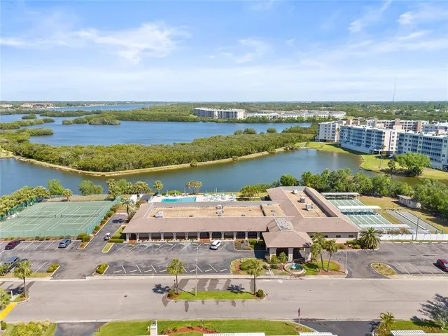 $1,750 | 10032 65th Avenue North, Unit 24, St. Petersburg, FL 33708