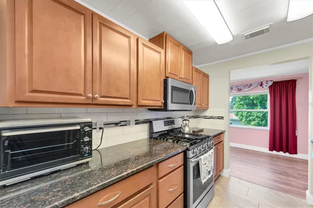 $1,750 | 10032 65th Avenue North, Unit 24, St. Petersburg, FL 33708