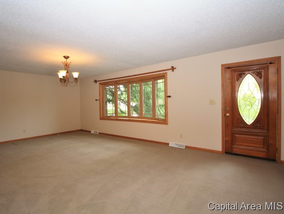 1804 Reading Springfield, IL 62703 - Photo 2 of 19