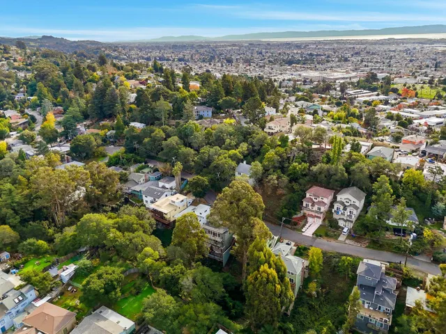 $829,000 | 6208 Oakdale Avenue, Oakland, CA 94605