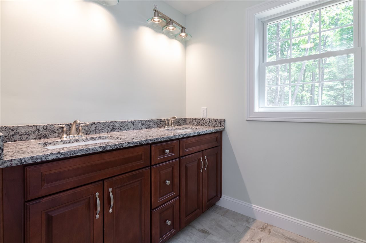 156 Kennard Road Nottingham, NH 03290 - Photo 16 of 29