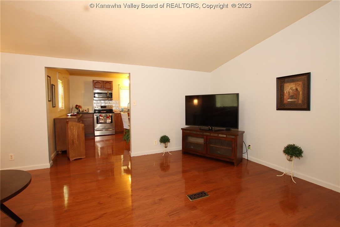 987 Upper Gore Addition Road Tornado, WV 25202 - Photo 22 of 49 Gallery Image 22