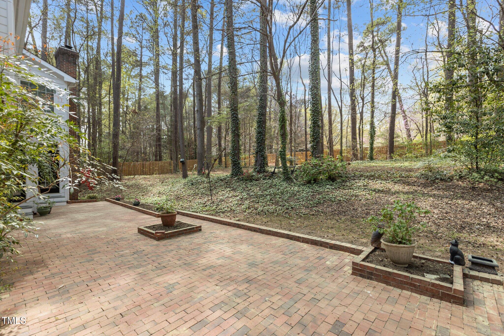 6209 Trevor Court Raleigh, NC 27613 - Photo 33 of 41 10-web-or-mls-2N6A0013
