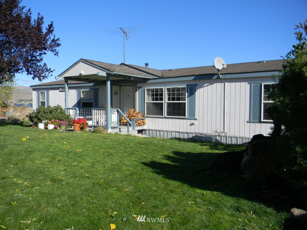 290 Starr Road Pateros, WA 98846 - Photo 1 of 15 Gallery Image 1