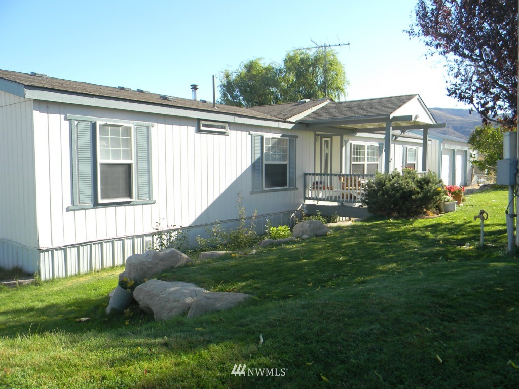 290 Starr Road Pateros, WA 98846 - Photo 2 of 15 Gallery Image 2