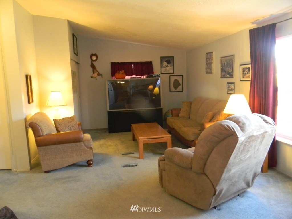290 Starr Road Pateros, WA 98846 - Photo 6 of 15 Gallery Image 6