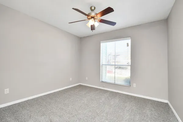 $1,310 | 7700 West Airport Boulevard, Unit 1206, Houston, TX 77071
