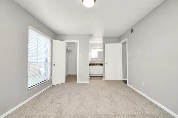 $1,310 | 7700 West Airport Boulevard, Unit 1206, Houston, TX 77071