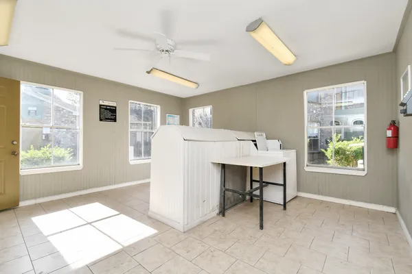 $1,310 | 7700 West Airport Boulevard, Unit 1206, Houston, TX 77071