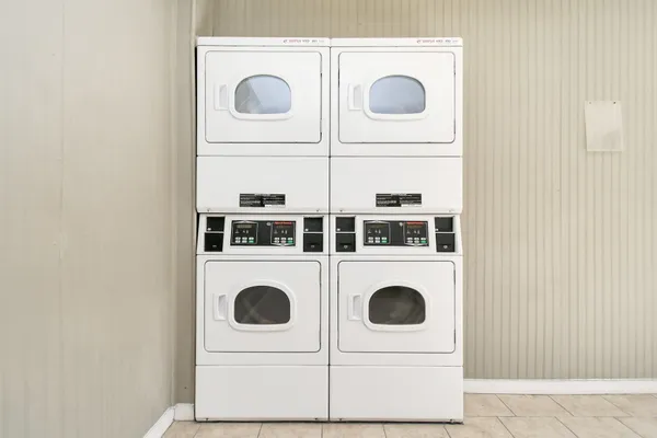 $1,310 | 7700 West Airport Boulevard, Unit 1206, Houston, TX 77071