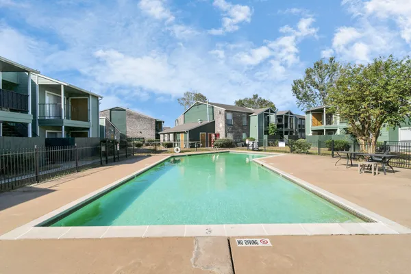 $1,310 | 7700 West Airport Boulevard, Unit 1206, Houston, TX 77071