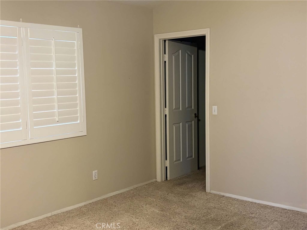 13473 Paoha Road Apple Valley, CA 92308 - Photo 25 of 51 M/B Walk-in Closet