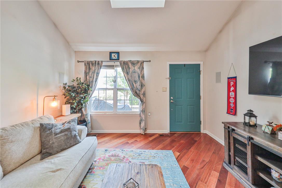 4034 Evergreen Road Allentown, PA 18104 - Photo 4 of 40