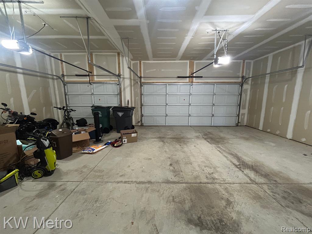 2323 East Maple Road Troy, MI 48083 - Photo 17 of 17