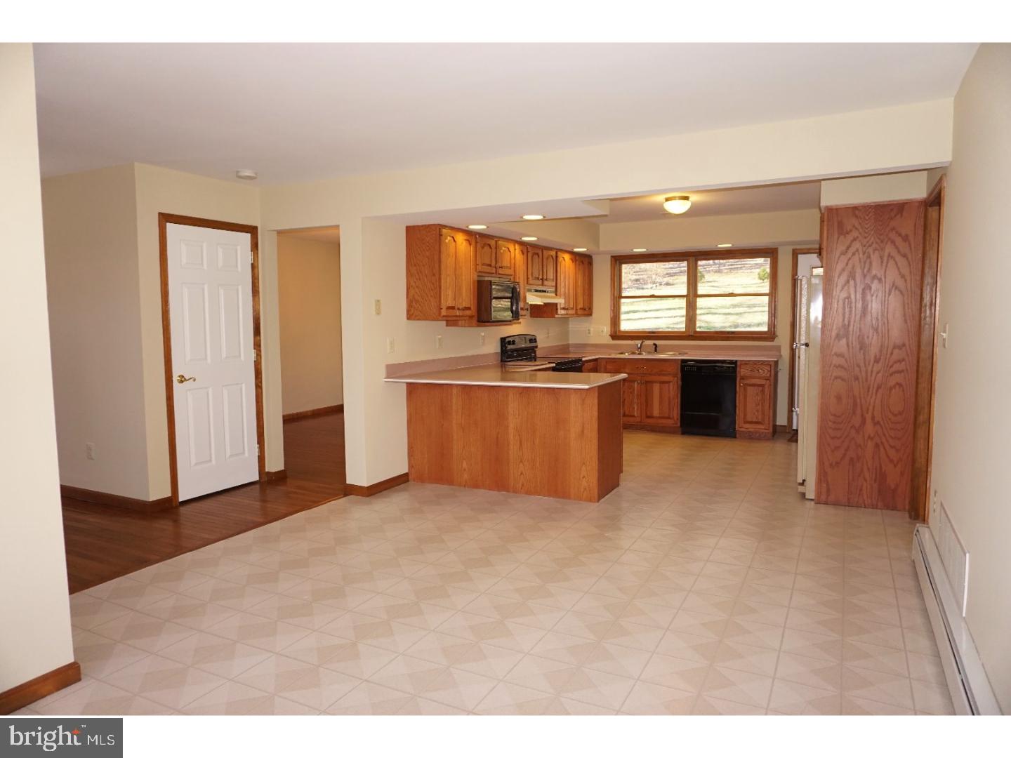 1137 Fairview Road Glenmoore, PA 19343 - Photo 9 of 25 Gallery Image 9