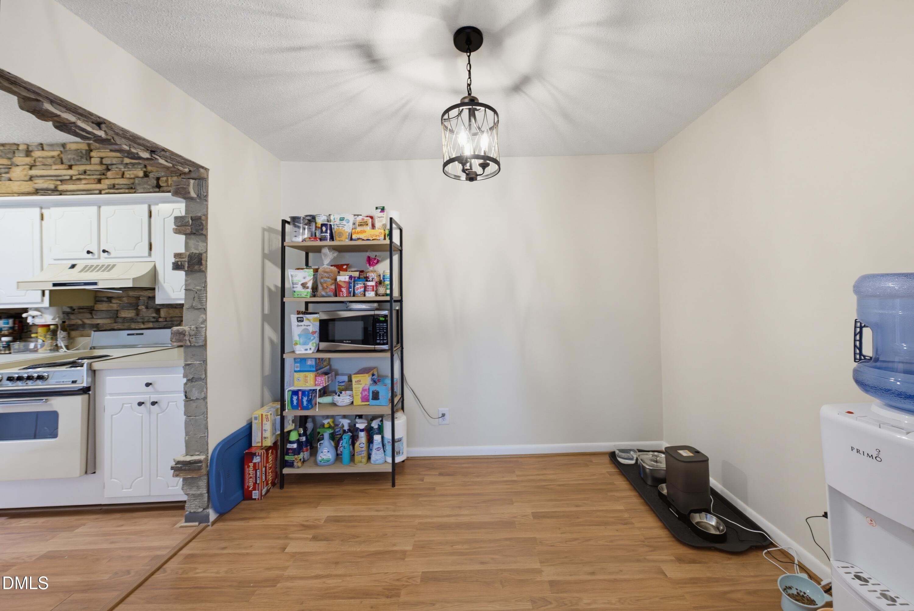 4709 Edwards Mill Road, Unit E Raleigh, NC 27612 - Photo 6 of 25 Dining Area