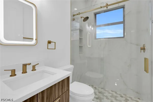 $2,700 | 1601 Clark Avenue, Lehigh Acres, FL 33972