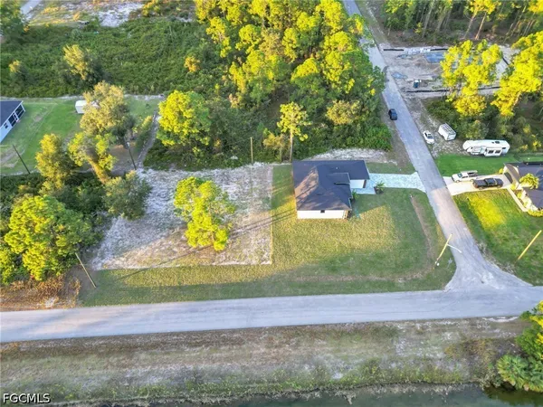 $2,700 | 1601 Clark Avenue, Lehigh Acres, FL 33972