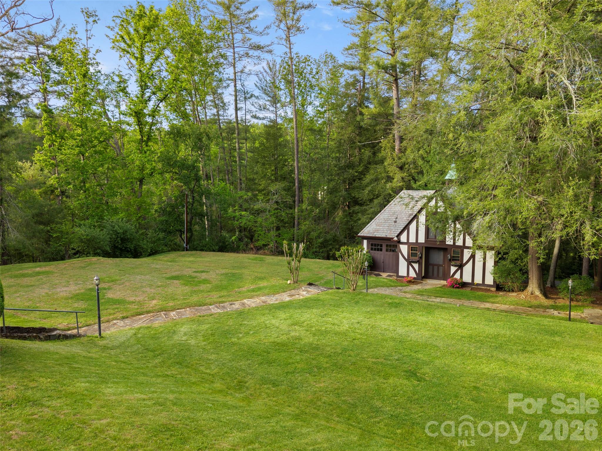 436 Vanderbilt Road Biltmore Forest, NC 28803 - Photo 37 of 48