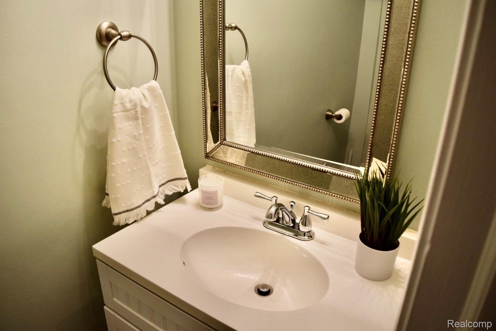 436 Bolinger Street Rochester, MI 48307 - Photo 13 of 19 13.jpeg
