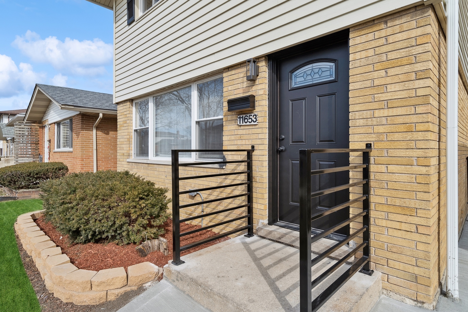 11653 South Laflin St