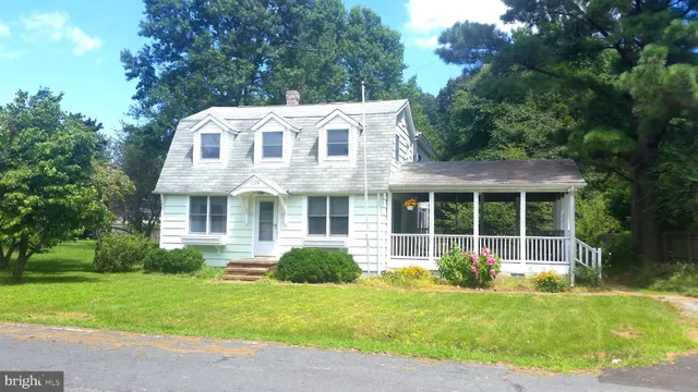 $2,300 | 6049 Parkers Creek Drive, Deale, MD 20751