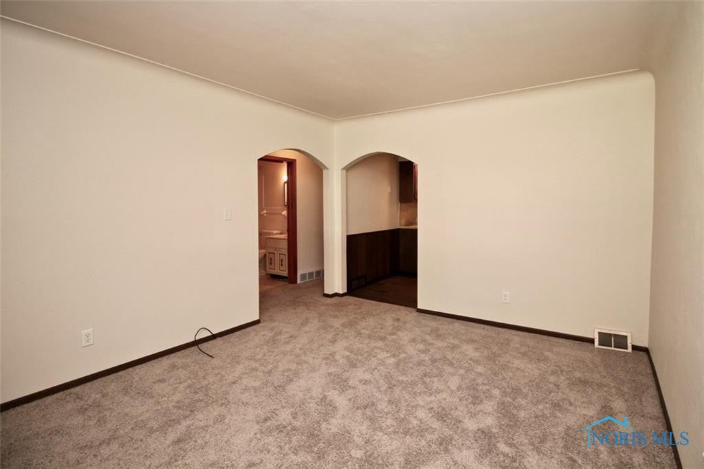 2136 Sandown Road Toledo, OH 43615 - Photo 7 of 30 Gallery Image 7