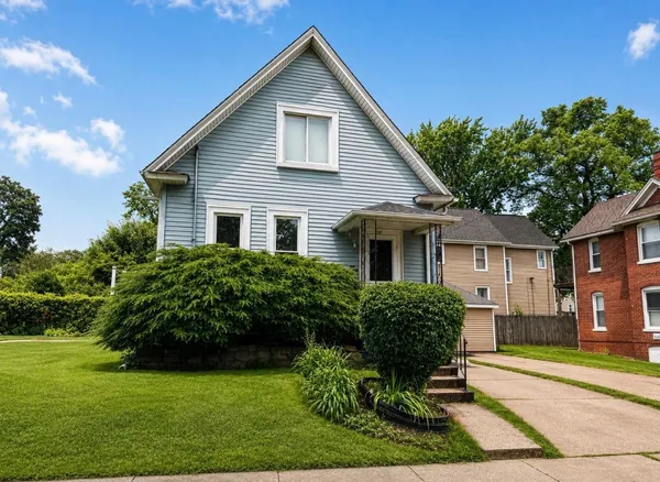 $165,999 | 208 South Park Avenue, Waukegan, IL 60085