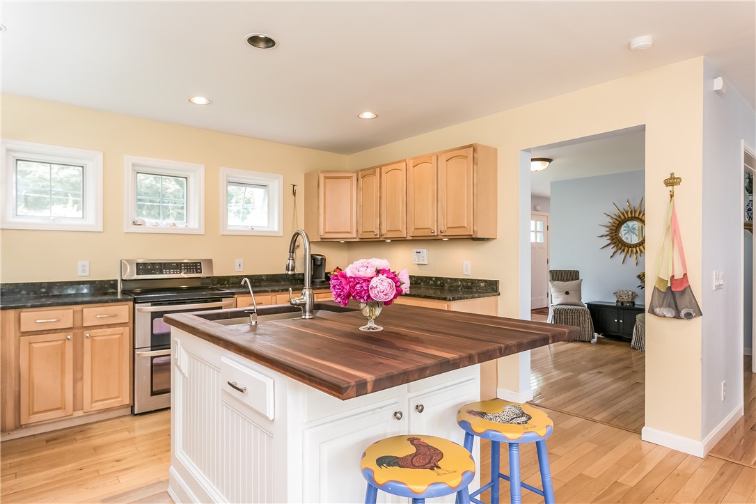 25 N Road North Kingstown, RI 02874 - Photo 10 of 39 Gallery Image 10