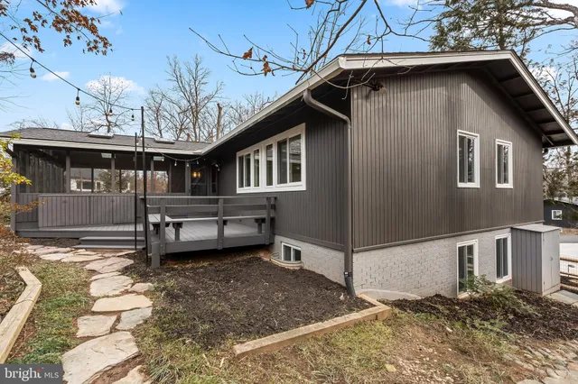 $835,000 | 3402 Charleson Street, Annandale, VA 22003