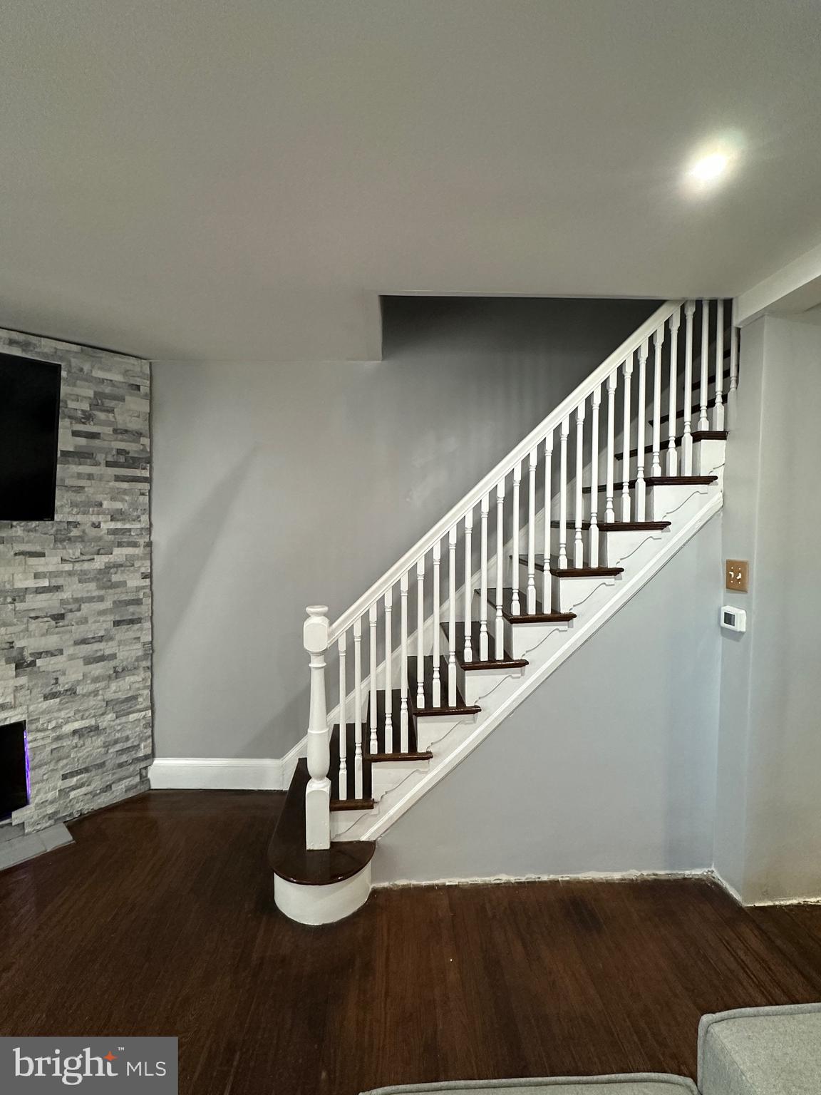 637 Arbor Road Cheltenham, PA 19012 - Photo 7 of 18 living room