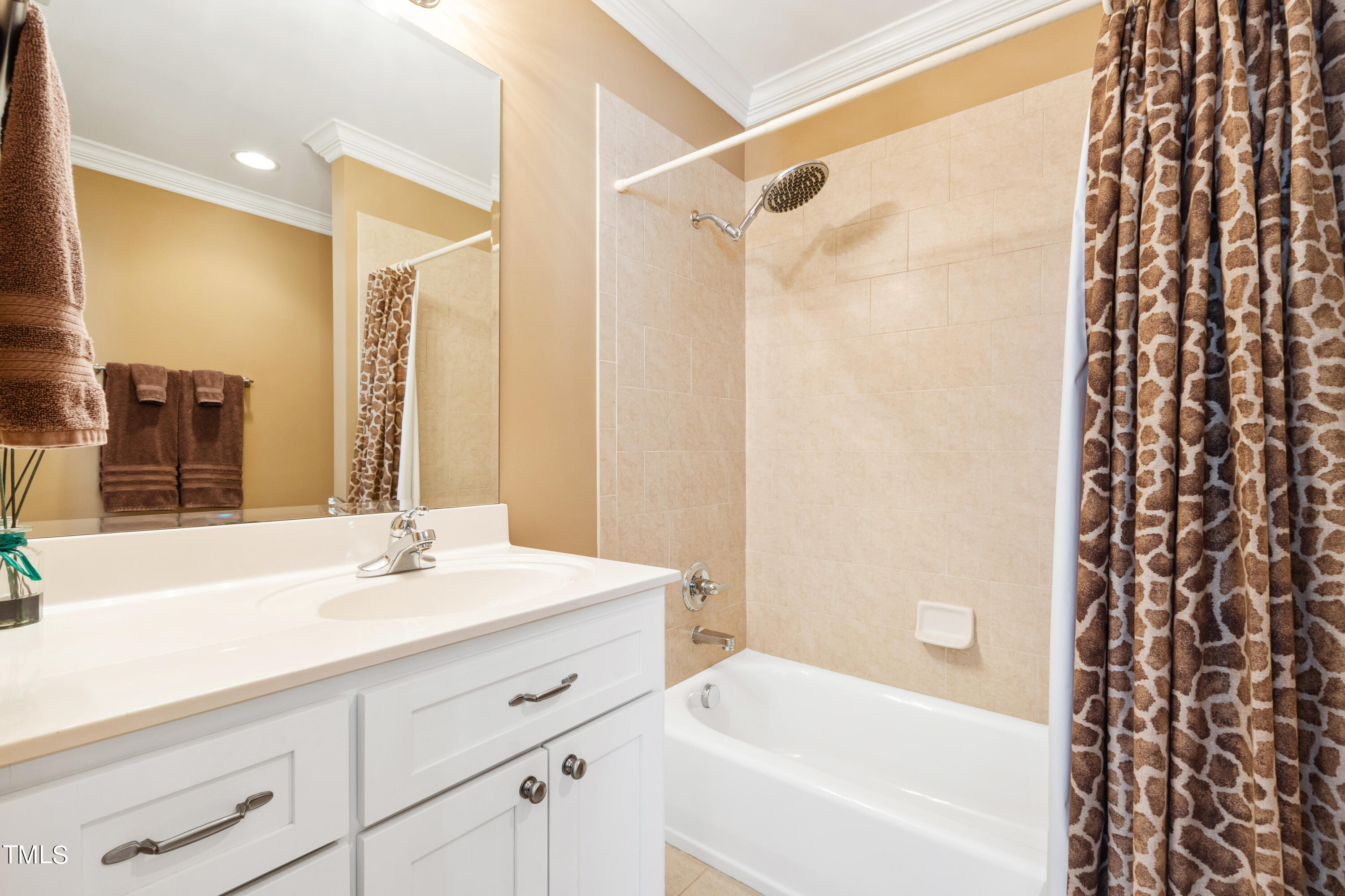 229 Woodburn Road Raleigh, NC 27605 - Photo 38 of 64 a bathroom with a sink and a bathtub