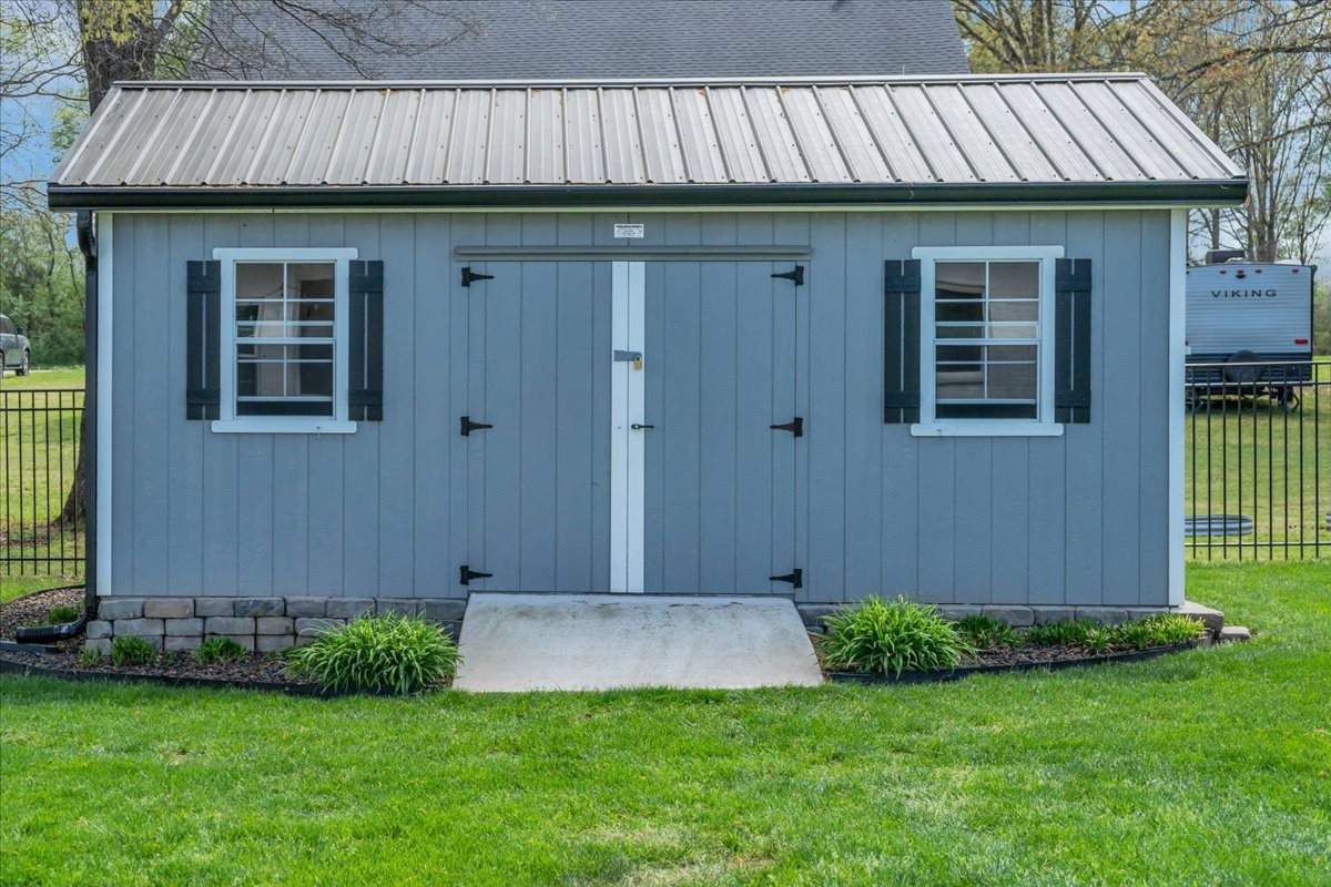 188 Bluegrass Drive Manchester, TN 37355 - Photo 72 of 84 a view of outdoor space and yard