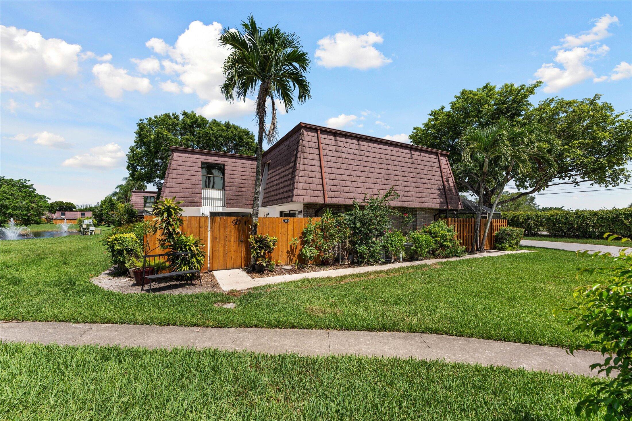 7683 Courtyard Run West Boca Raton, FL 33433 - Photo 1 of 30 02-7683 Courtyard Run W, Boca Raton-3