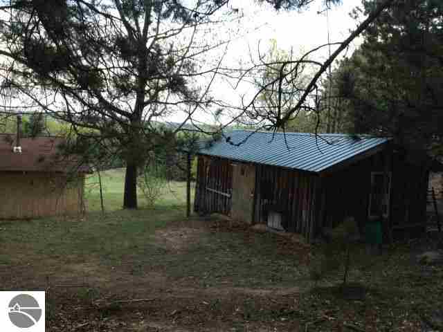 1220 West 16 Road Mesick, MI 49668 - Photo 26 of 28 1745510-25.JPG
