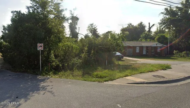 $99,000 | 7414 Highway 77, Southport, FL 32409