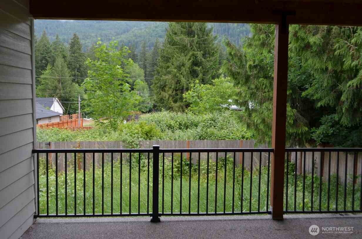 7955 Apache Drive Maple Falls, WA 98266 - Photo 14 of 17
