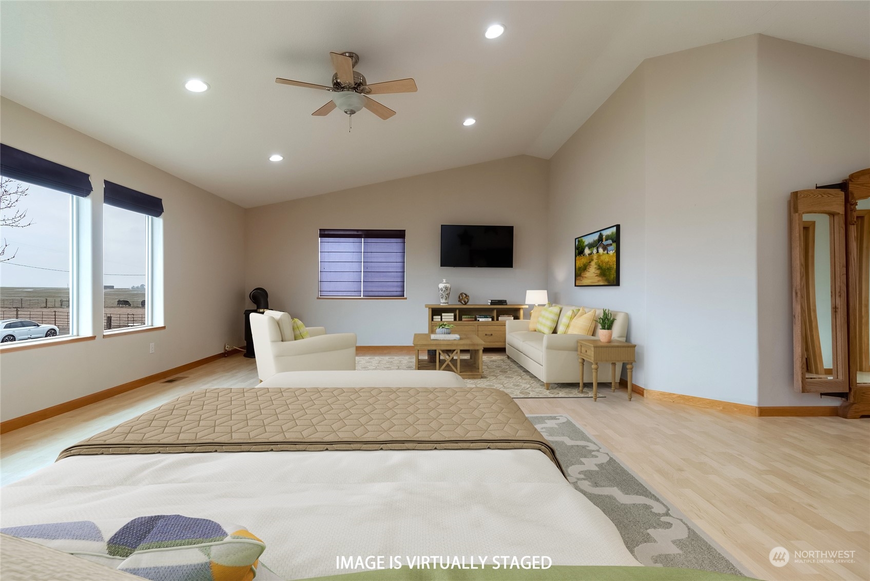 266 Thurber Road Touchet, WA 99360 - Photo 24 of 39 a living room with furniture and a flat screen tv