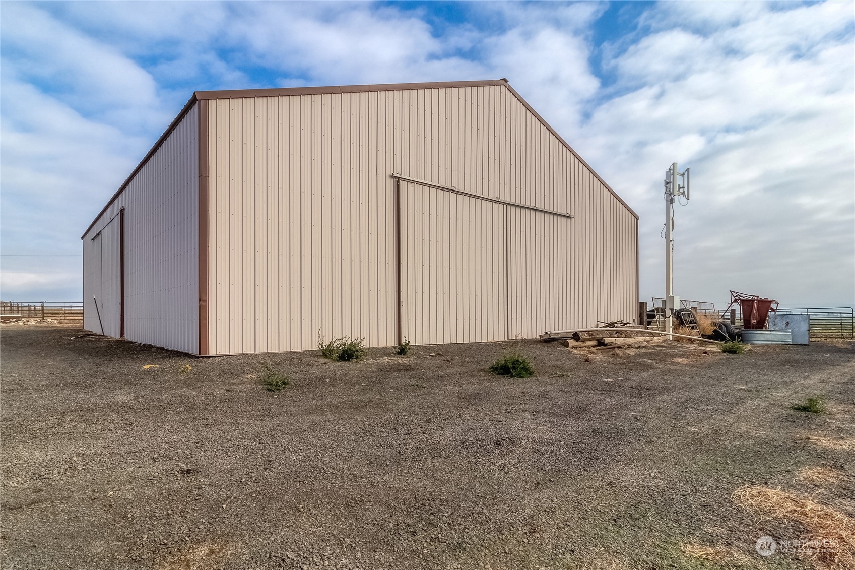 266 Thurber Road Touchet, WA 99360 - Photo 37 of 39 a view of a small space