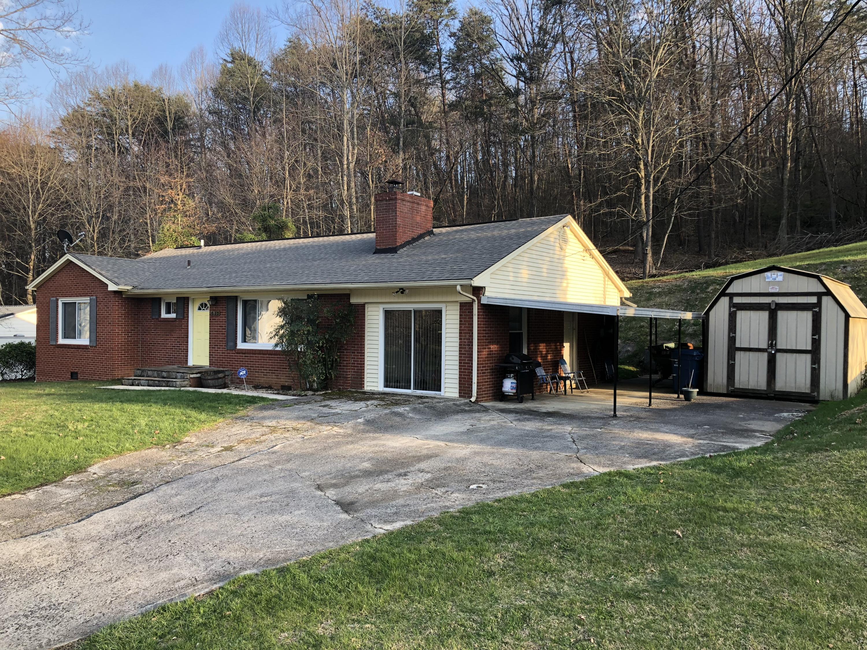 245 Parker Road Morristown, TN 37813 - Photo 2 of 14 Photo Mar 15, 6 36 57 PM