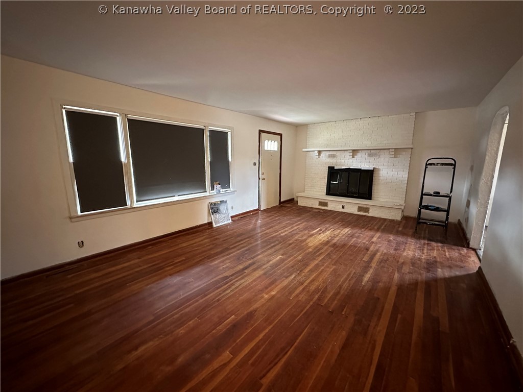 1941 Sandhill Road Point Pleasant, WV 25550 - Photo 24 of 25 Living Room