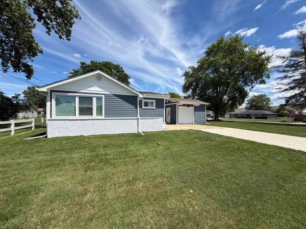 $205,000 | 314 Bray Street, New Carlisle, IN 46552