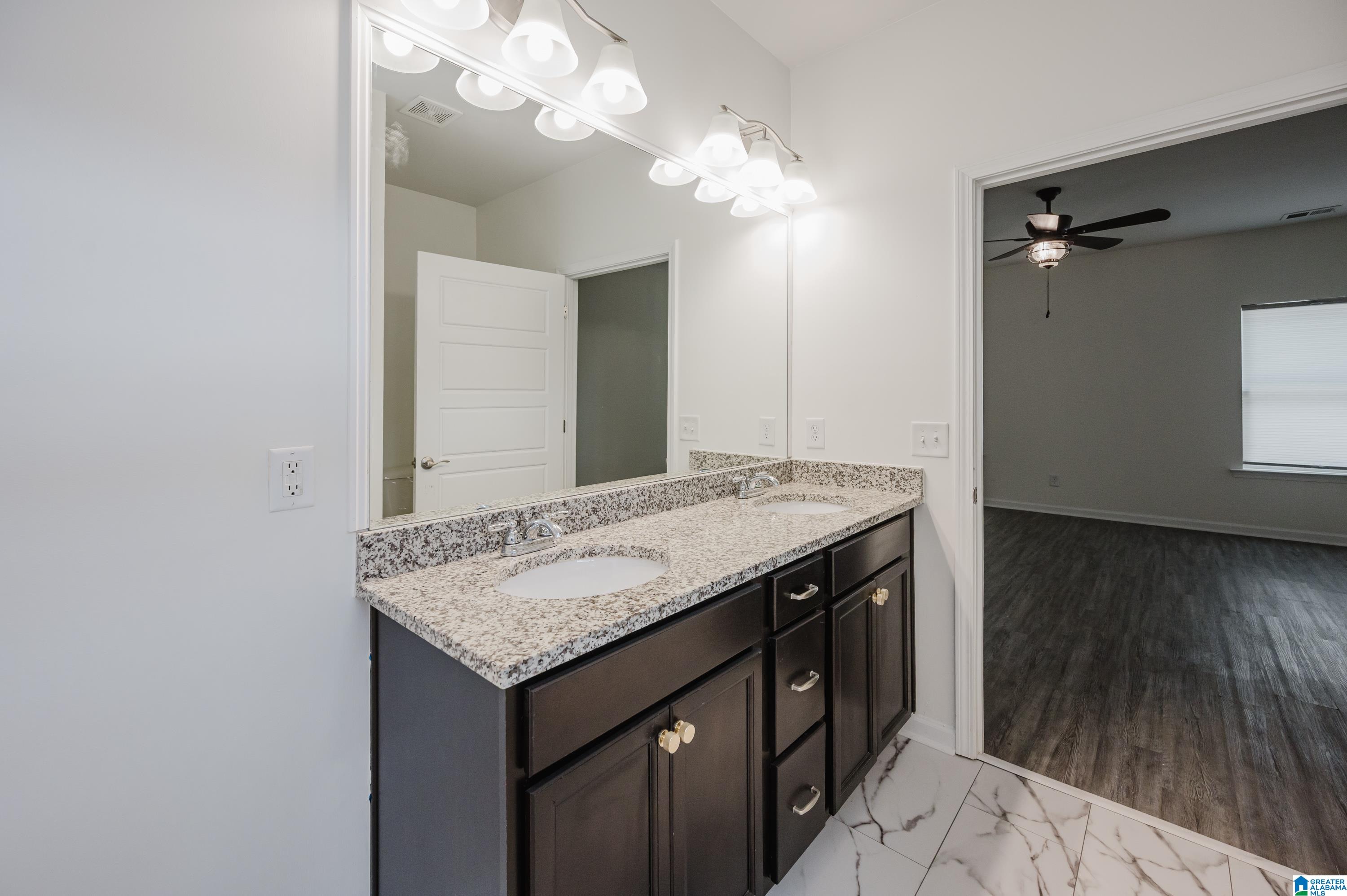 305 Country Side Circle Calera, AL 35040 - Photo 29 of 48