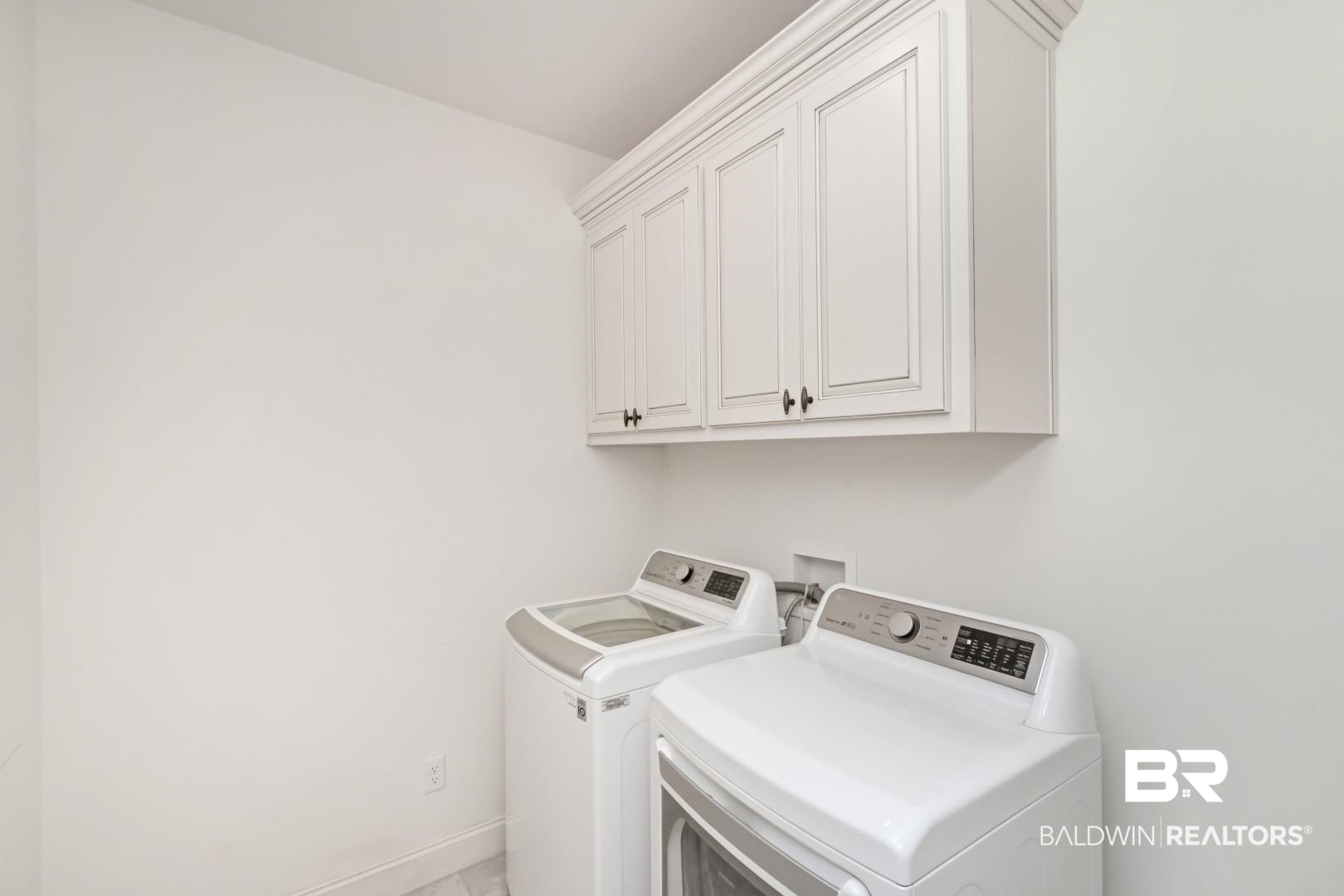 3528 Rue Royal Mobile, AL 36693 - Photo 38 of 53 Laundry room