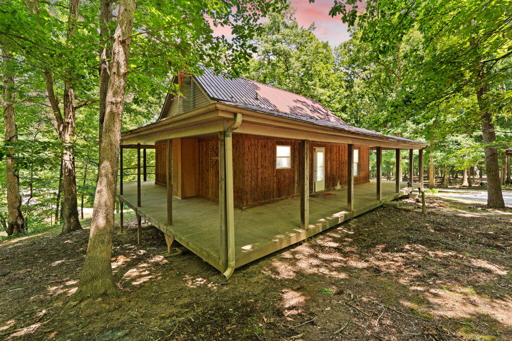1261 Clark Road Irvine, KY 40336 - Photo 3 of 88 IMG_1699