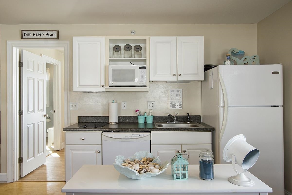 18 Ocean Boulevard, Unit 13 Hampton, NH 03842 - Photo 7 of 28