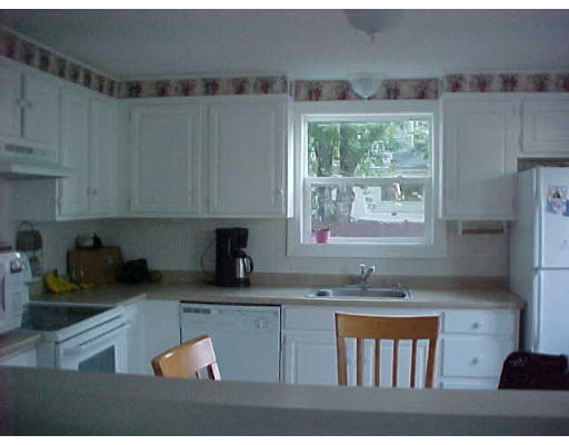 45 Elmore Avenue Springfield, MA 01119 - Photo 3 of 9 Gallery Image 3