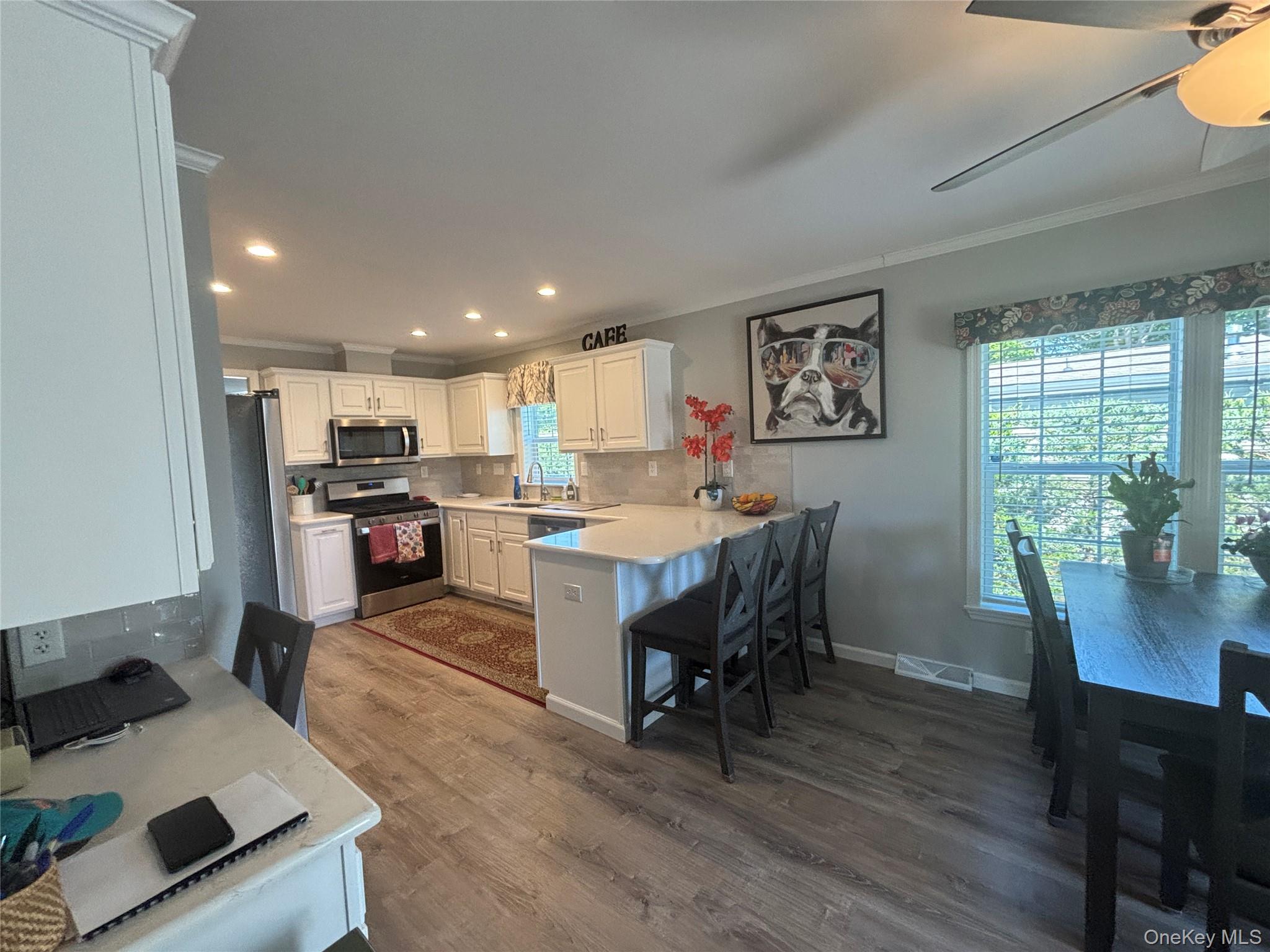 1661 Old Country Road, Unit 351B Riverhead, NY 11901 - Photo 20 of 39